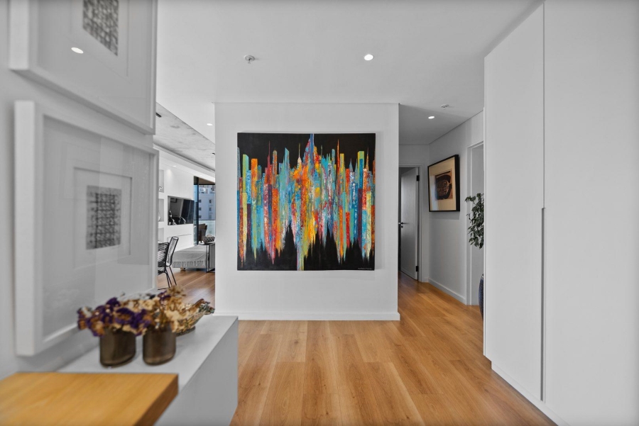 2 Bedroom Property for Sale in Sea Point Western Cape